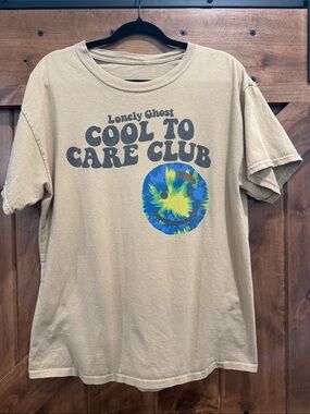 LONELY GHOST Tan Tee with Blue and Yellow Smiley Graphic